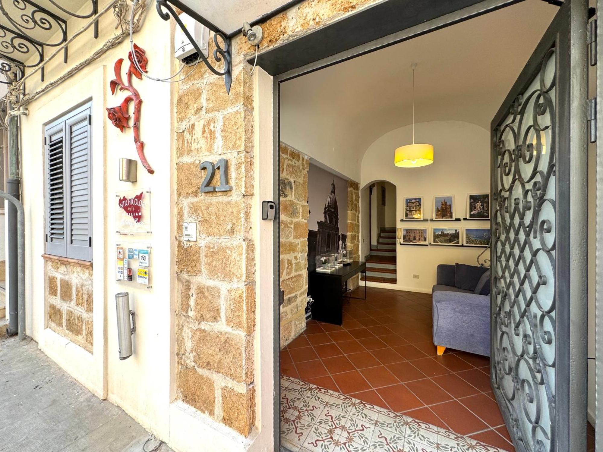 B&B Antichi Colori Cinisi Exterior photo